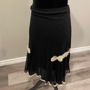 Max Studio 100% Silk Embroidered Black Skirt Size